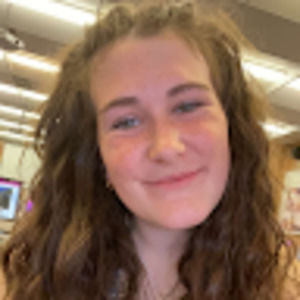 Meet your Posher, Chloe